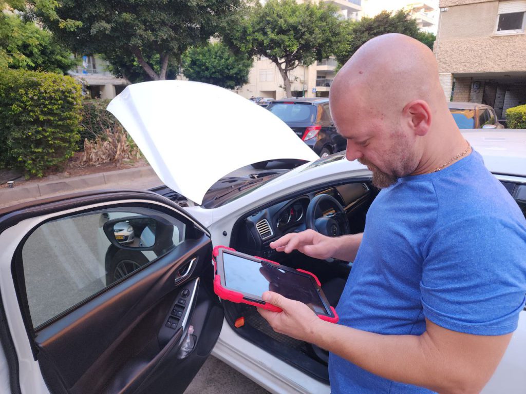 בדיקת מסמכים ואמינות הרכב